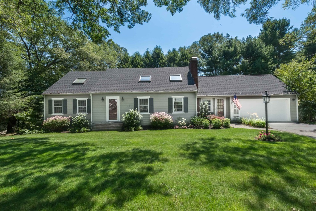 245 Highland Road Andover, MA 01810 - Photo 1 of 25