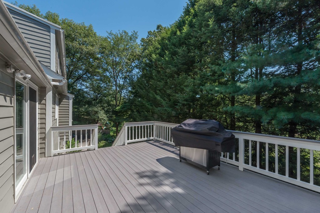 245 Highland Road Andover, MA 01810 - Photo 6 of 25