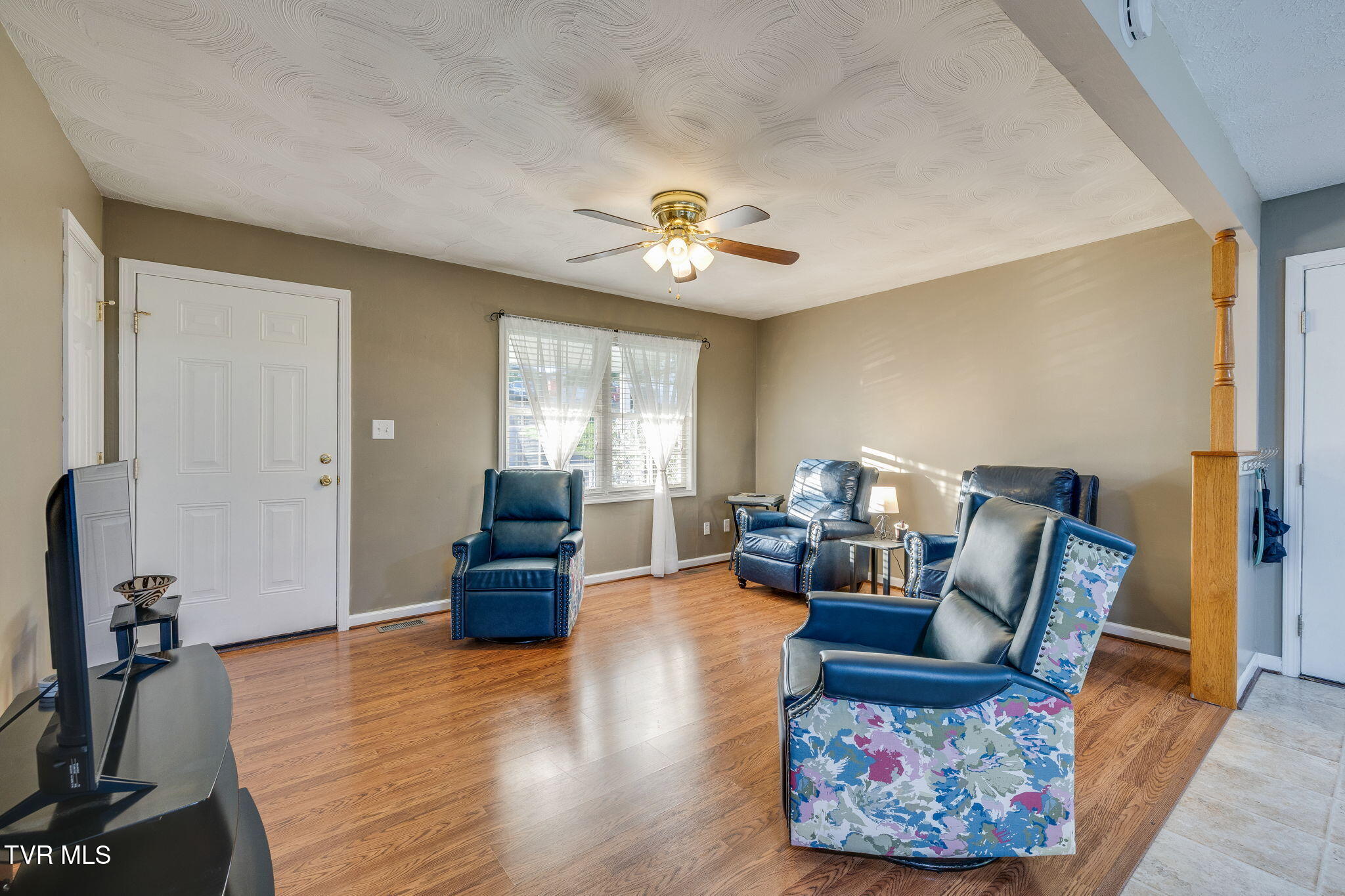 18160 Ridgeview Drive Abingdon, VA 24211 - Photo 6 of 42 006