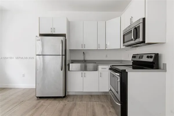 $1,500 | 402 Northwest 12th Avenue, Unit 111, Miami, FL 33128