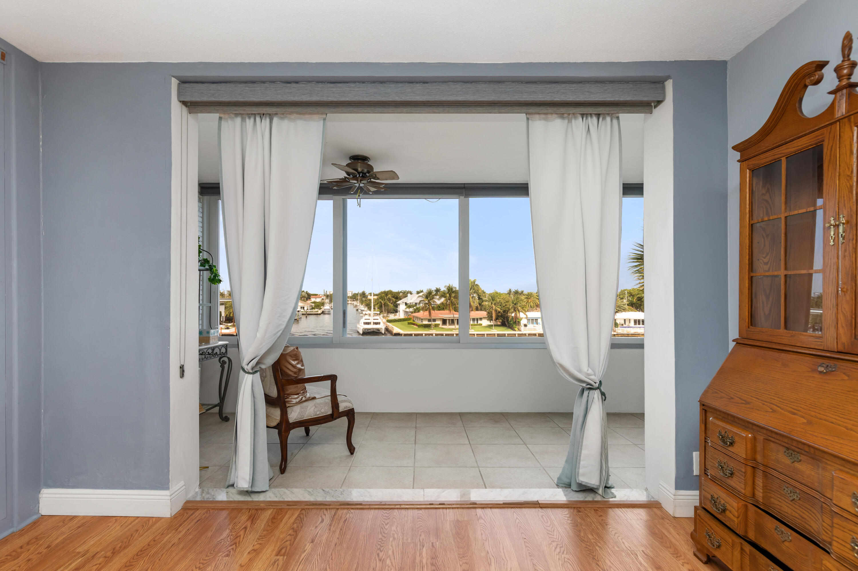 401 North Riverside Drive, Unit 406 Pompano Beach, FL 33062 - Photo 9 of 21 1I6A3395