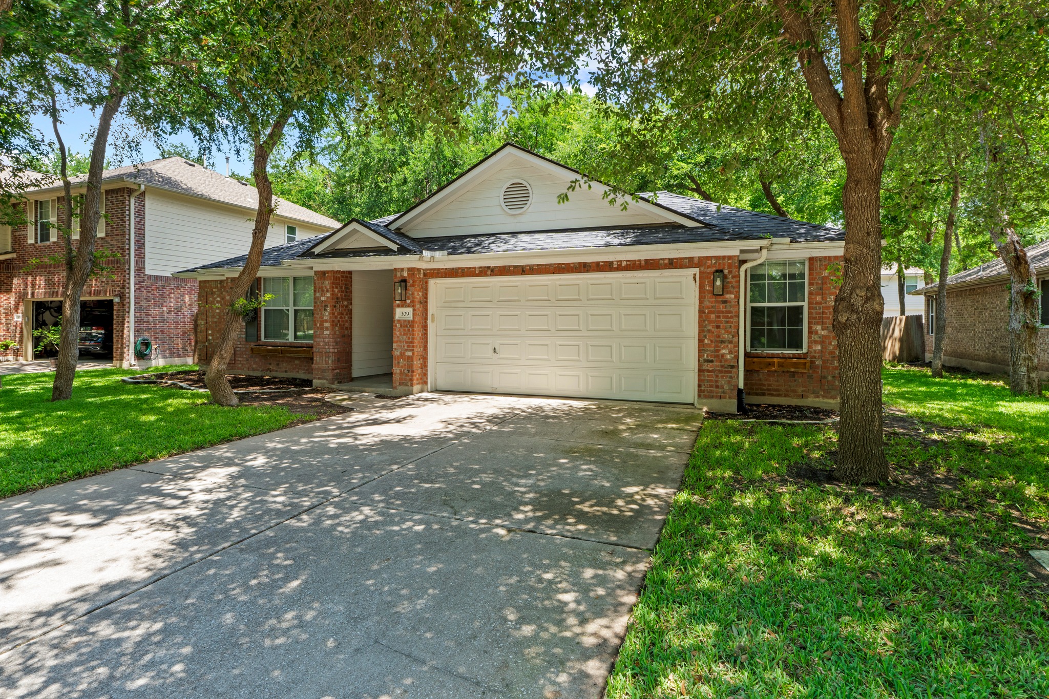309 Creek Ridge Lane Round Rock, TX 78664 - Photo 4 of 29