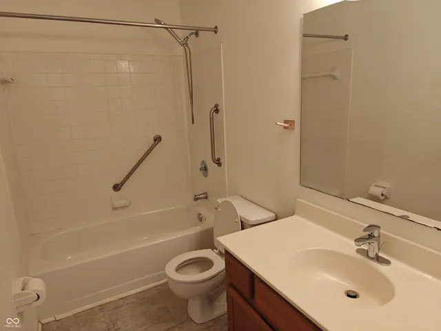 $2,500 | 1157 Aqueduct Way, Carmel, IN 46280