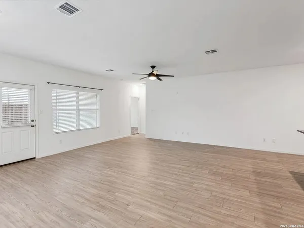 $1,750 | 10706 Erinita Way, Converse, TX 78109