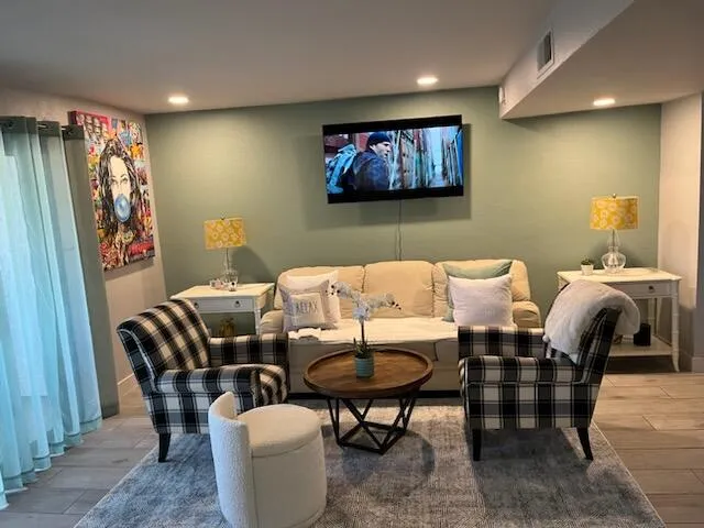 $2,290 | 5301 East Waverly Drive, Unit 192, Palm Springs, CA 92264