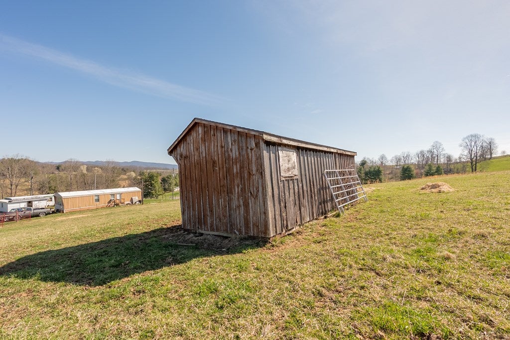 1235 Kimberlin Road Rural Retreat, VA 24368 - Photo 40 of 44 Gallery Image 40