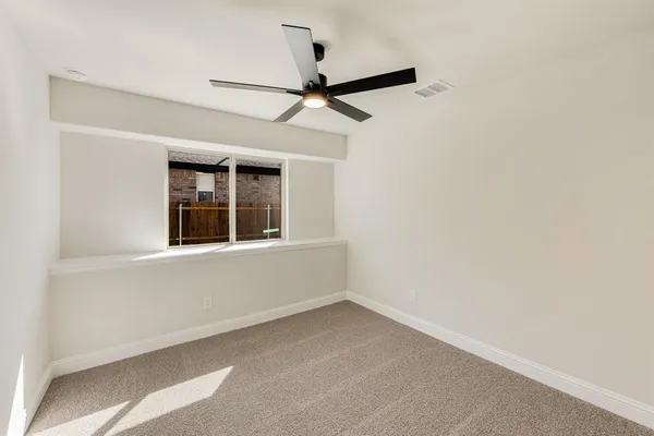 $430,000 | 4 Covey Lane, Sanger, TX 76266