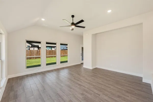 $430,000 | 4 Covey Lane, Sanger, TX 76266