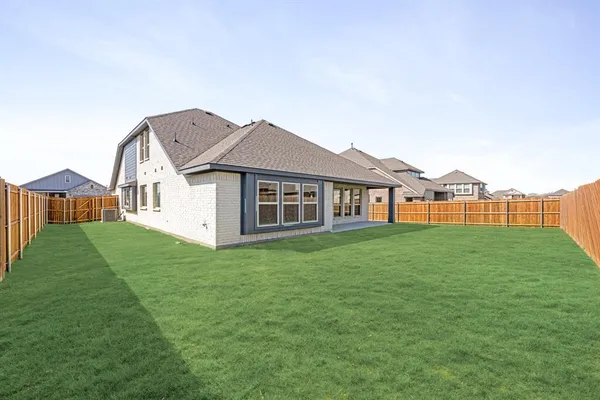 $430,000 | 4 Covey Lane, Sanger, TX 76266