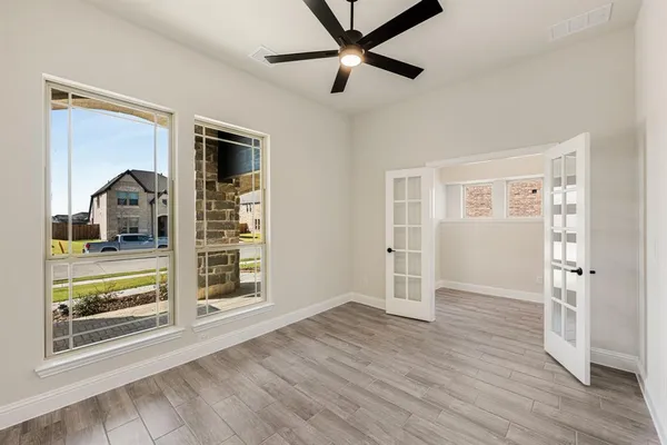 $430,000 | 4 Covey Lane, Sanger, TX 76266