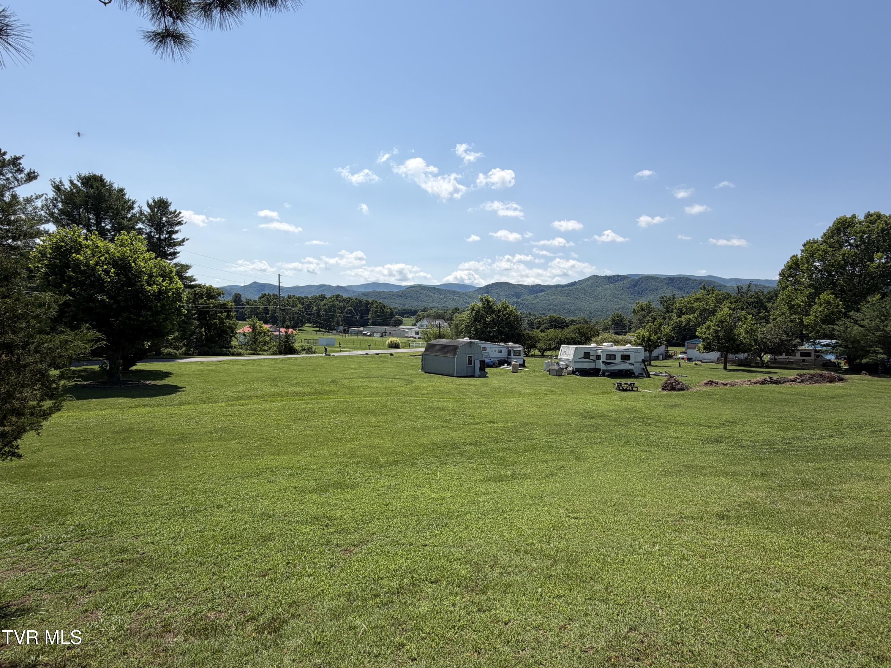 110 Fishpond Road Chuckey, TN 37641 - Photo 7 of 12 IMG_7072