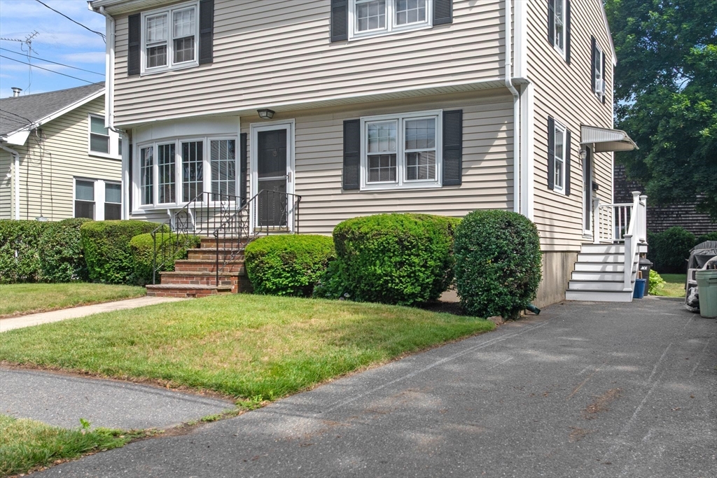 25 Colonial Road Peabody, MA 01960 - Photo 34 of 42