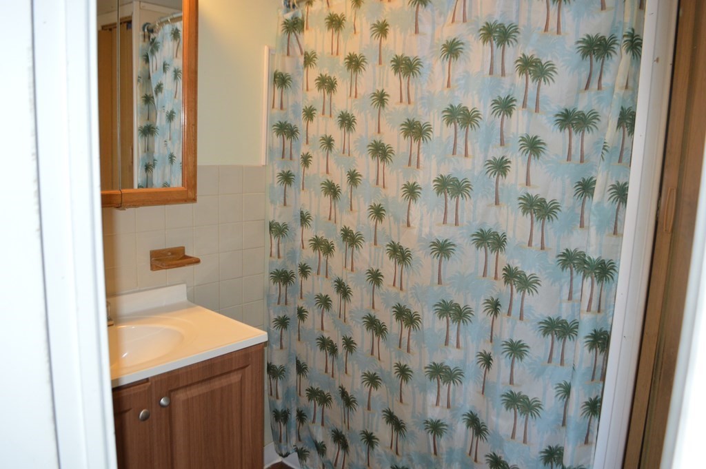237 Lothrop Street Taunton, MA 02780 - Photo 12 of 16 Gallery Image 12