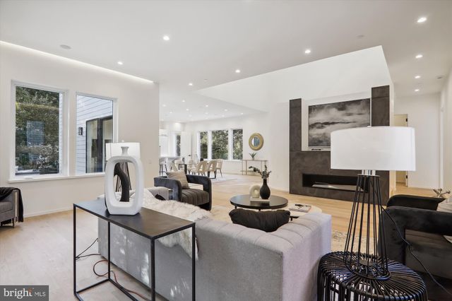 $2,450,000 | 6530 East Halbert Road, Bethesda, MD 20817