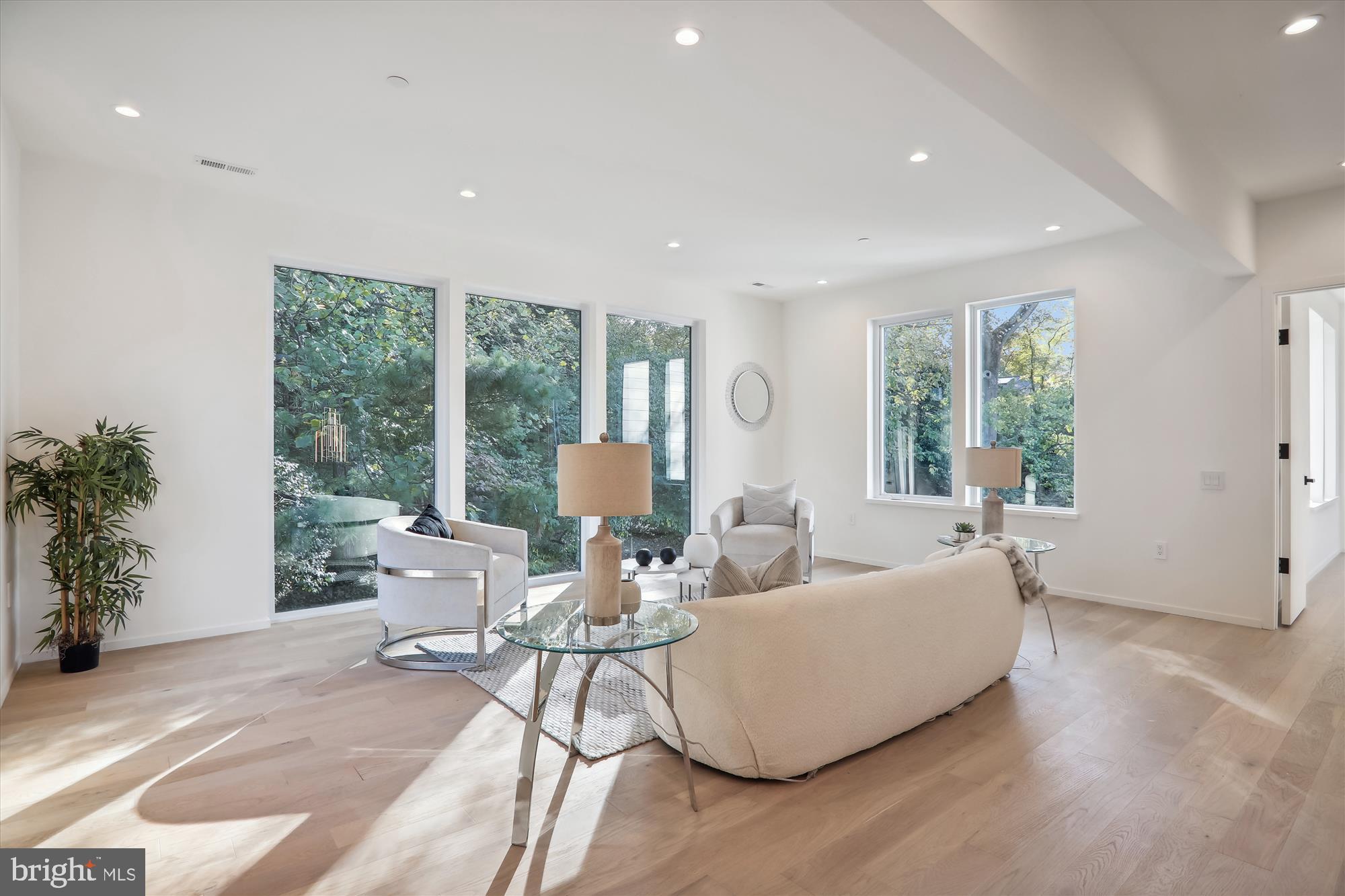 6530 East Halbert Road Bethesda, MD 20817 - Photo 31 of 82