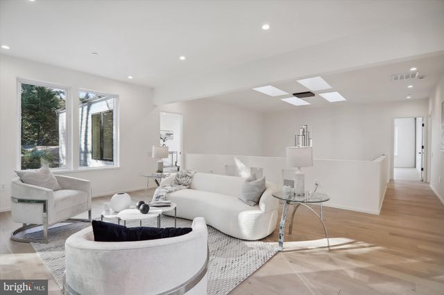 $2,450,000 | 6530 East Halbert Road, Bethesda, MD 20817