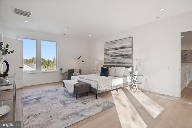 $2,450,000 | 6530 East Halbert Road, Bethesda, MD 20817