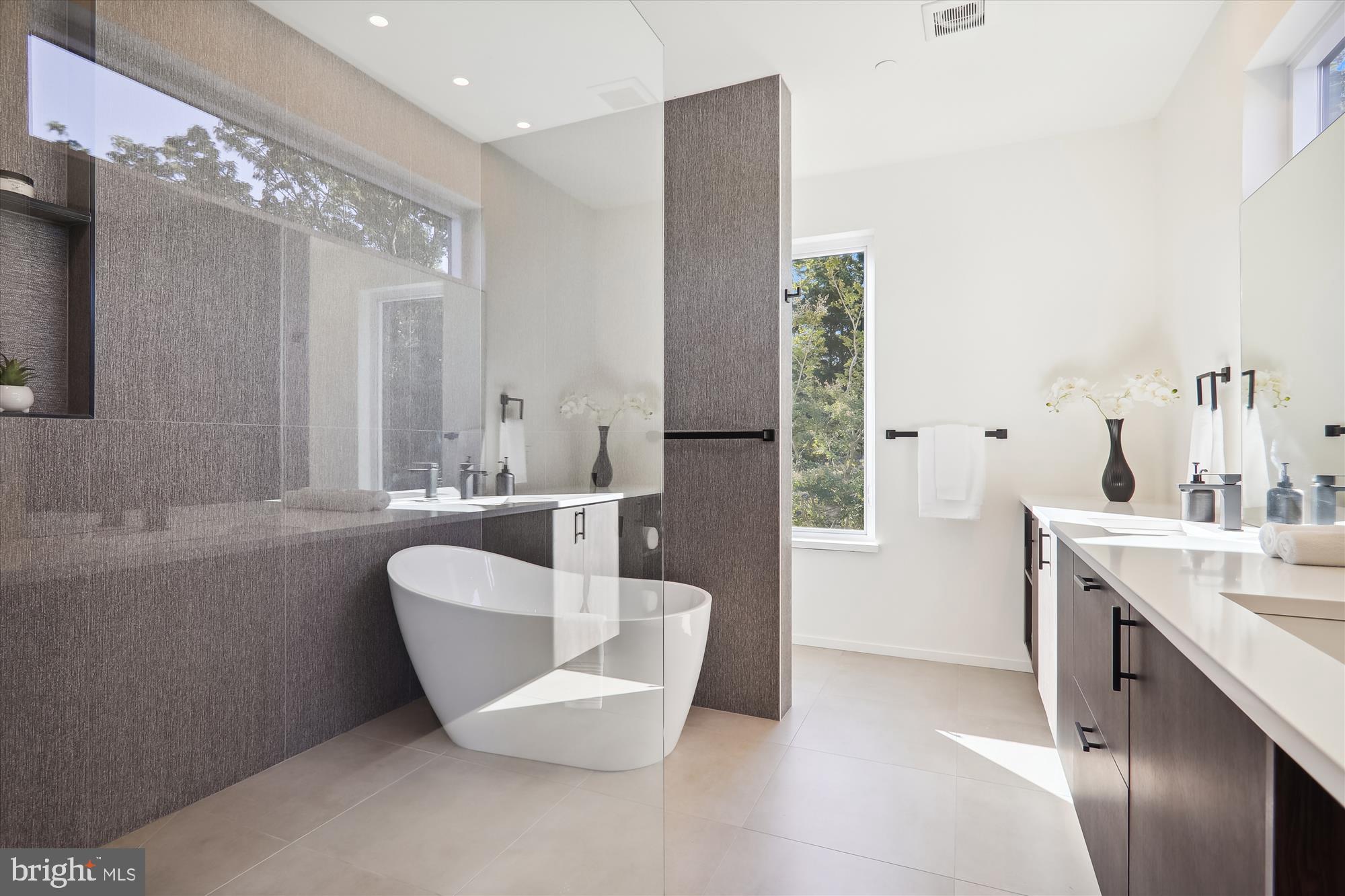 6530 East Halbert Road Bethesda, MD 20817 - Photo 40 of 82