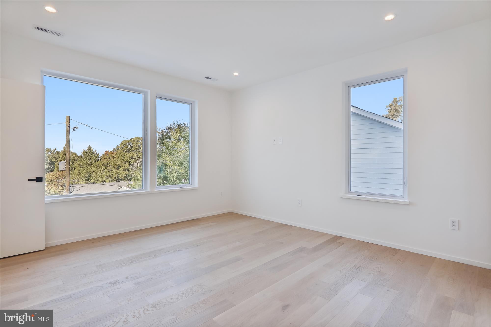 6530 East Halbert Road Bethesda, MD 20817 - Photo 70 of 82