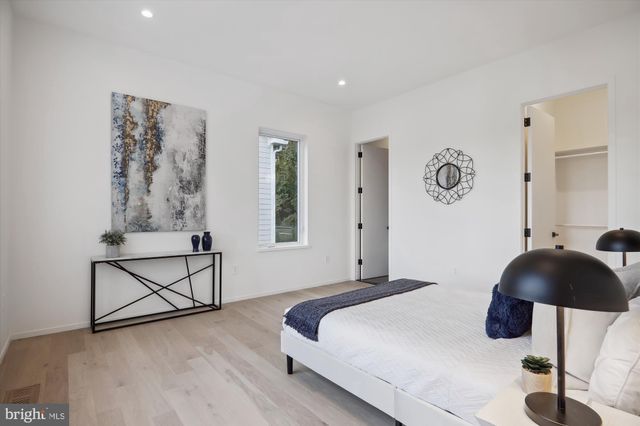 $2,450,000 | 6530 East Halbert Road, Bethesda, MD 20817