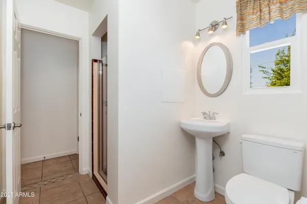 $3,700 | 4808 North 29th Place, Phoenix, AZ 85016