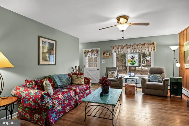 $599,900 | 225 Tuckerton Road, Medford, NJ 08055