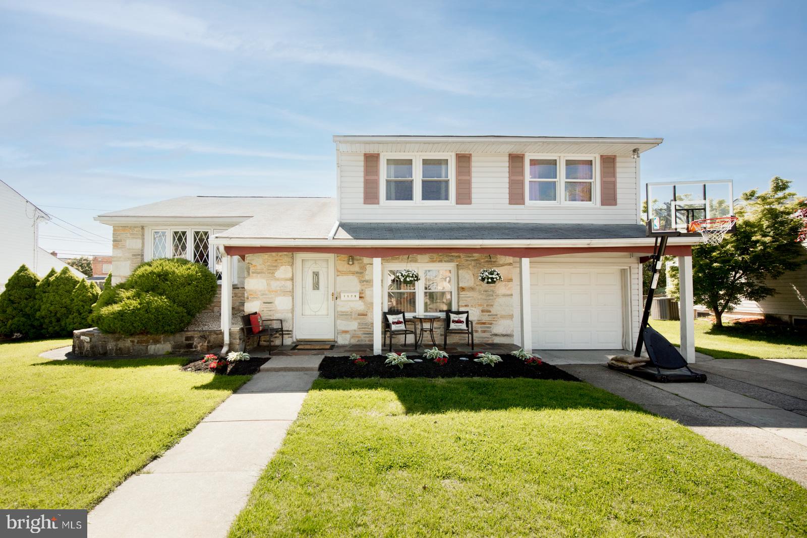 9979 Hardy Road Philadelphia, PA 19115 - Photo 2 of 38 Gallery Image 2
