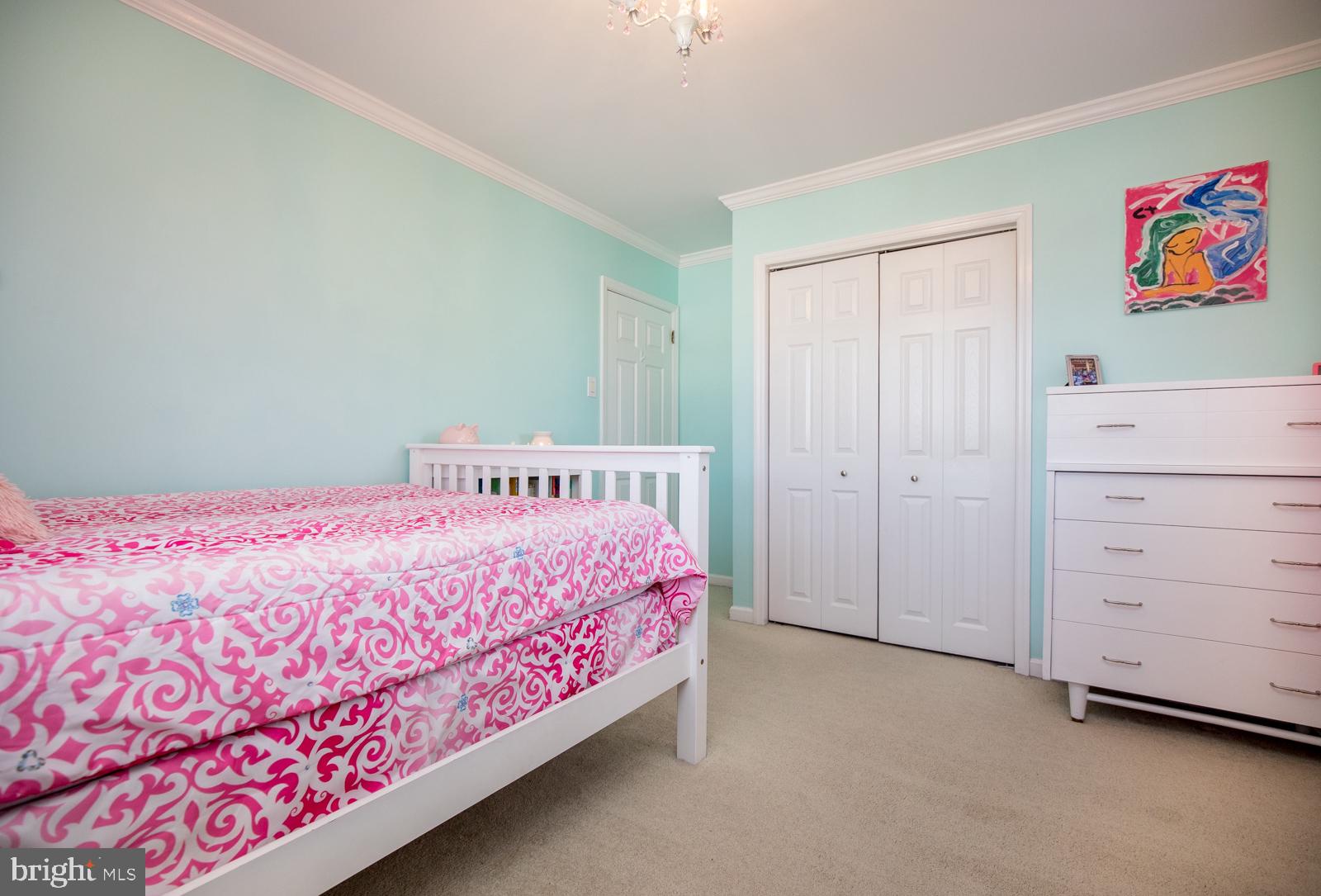 9979 Hardy Road Philadelphia, PA 19115 - Photo 17 of 38 Gallery Image 17