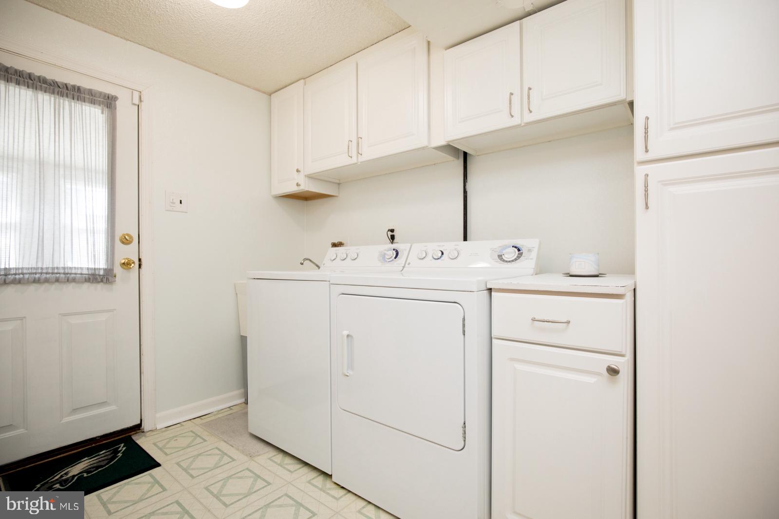 9979 Hardy Road Philadelphia, PA 19115 - Photo 33 of 38 Gallery Image 33