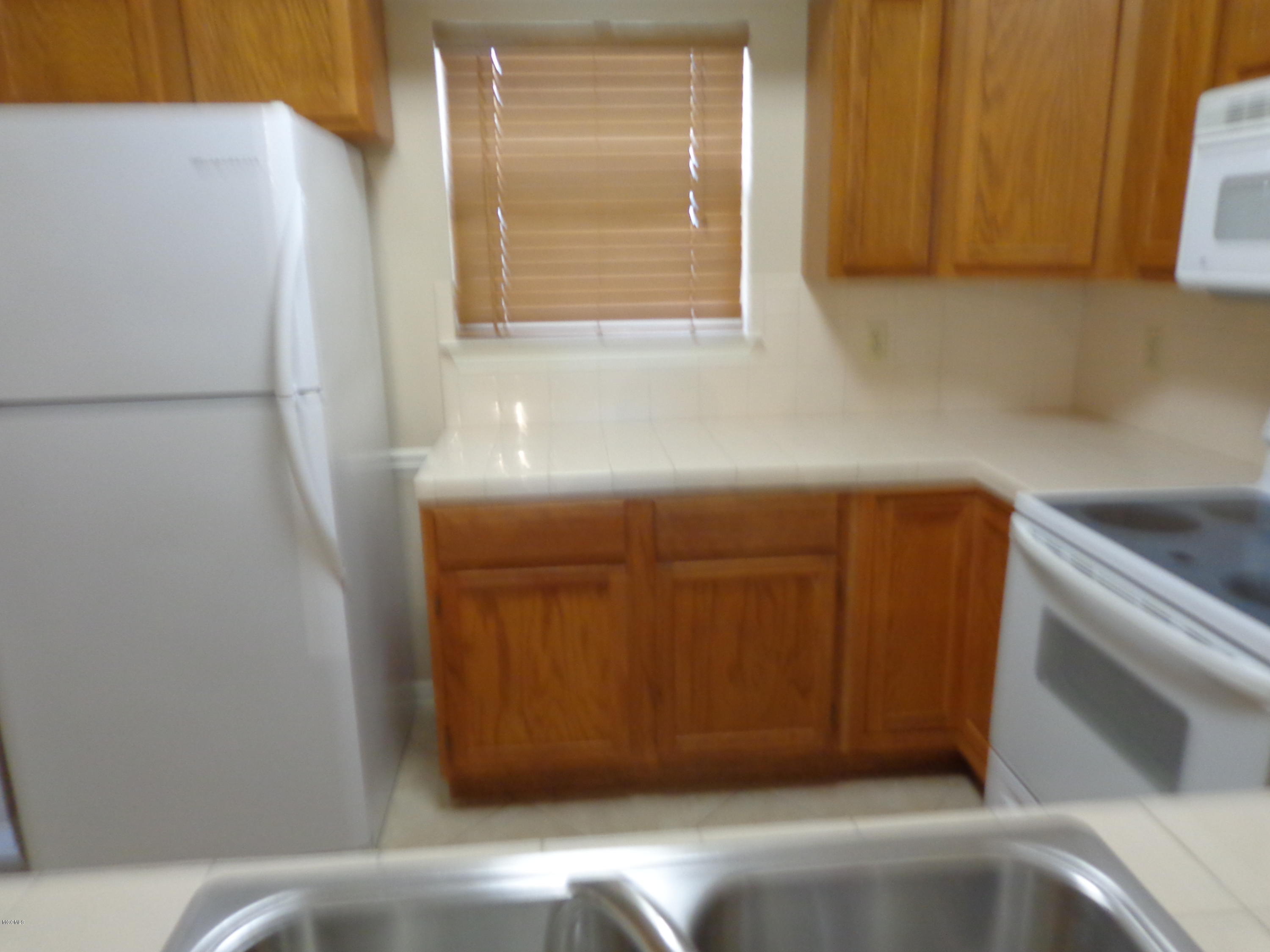 1041 Township Road Gulfport, MS 39507 - Photo 11 of 36 019
