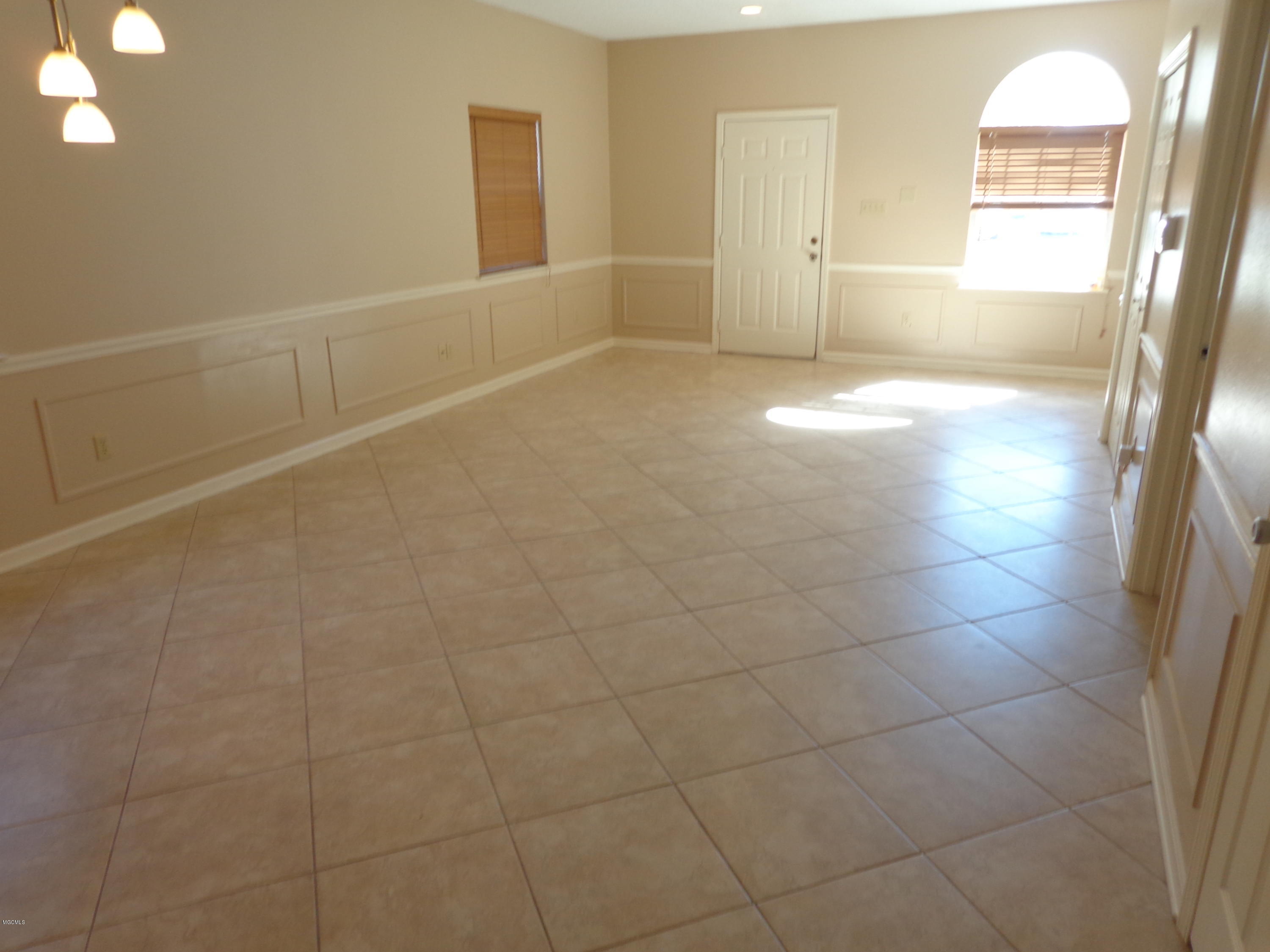 1041 Township Road Gulfport, MS 39507 - Photo 17 of 36 025