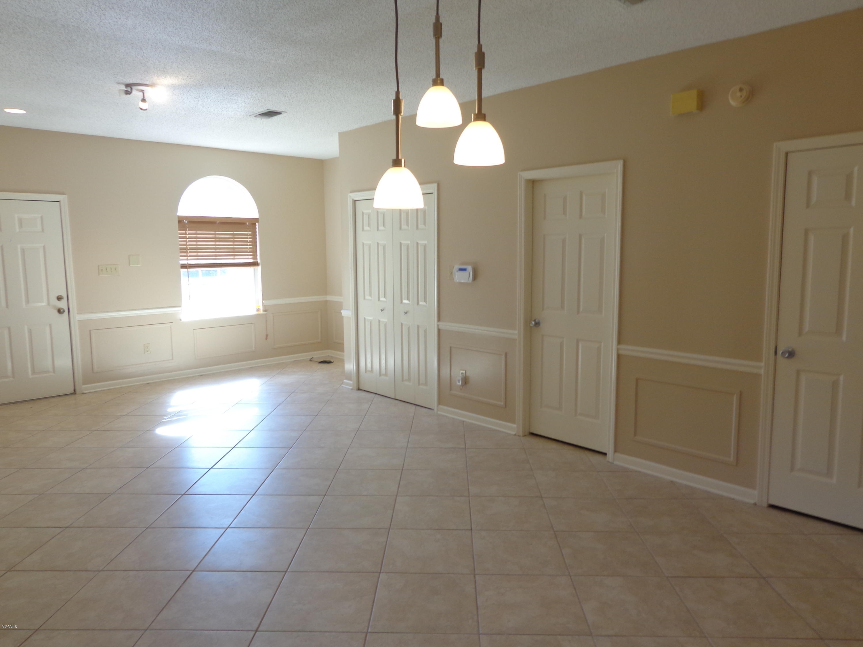 1041 Township Road Gulfport, MS 39507 - Photo 20 of 36 028
