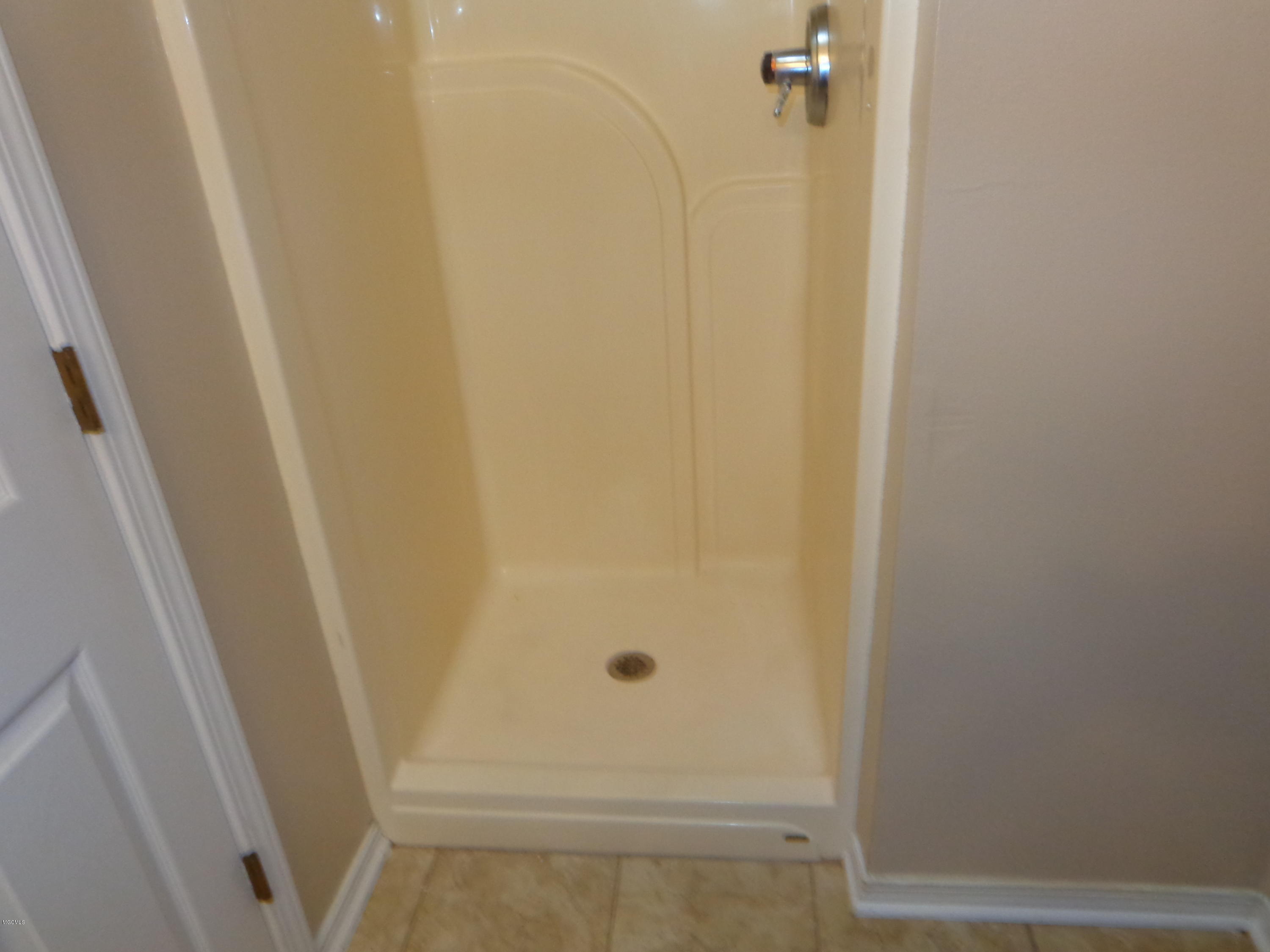 1041 Township Road Gulfport, MS 39507 - Photo 24 of 36 032