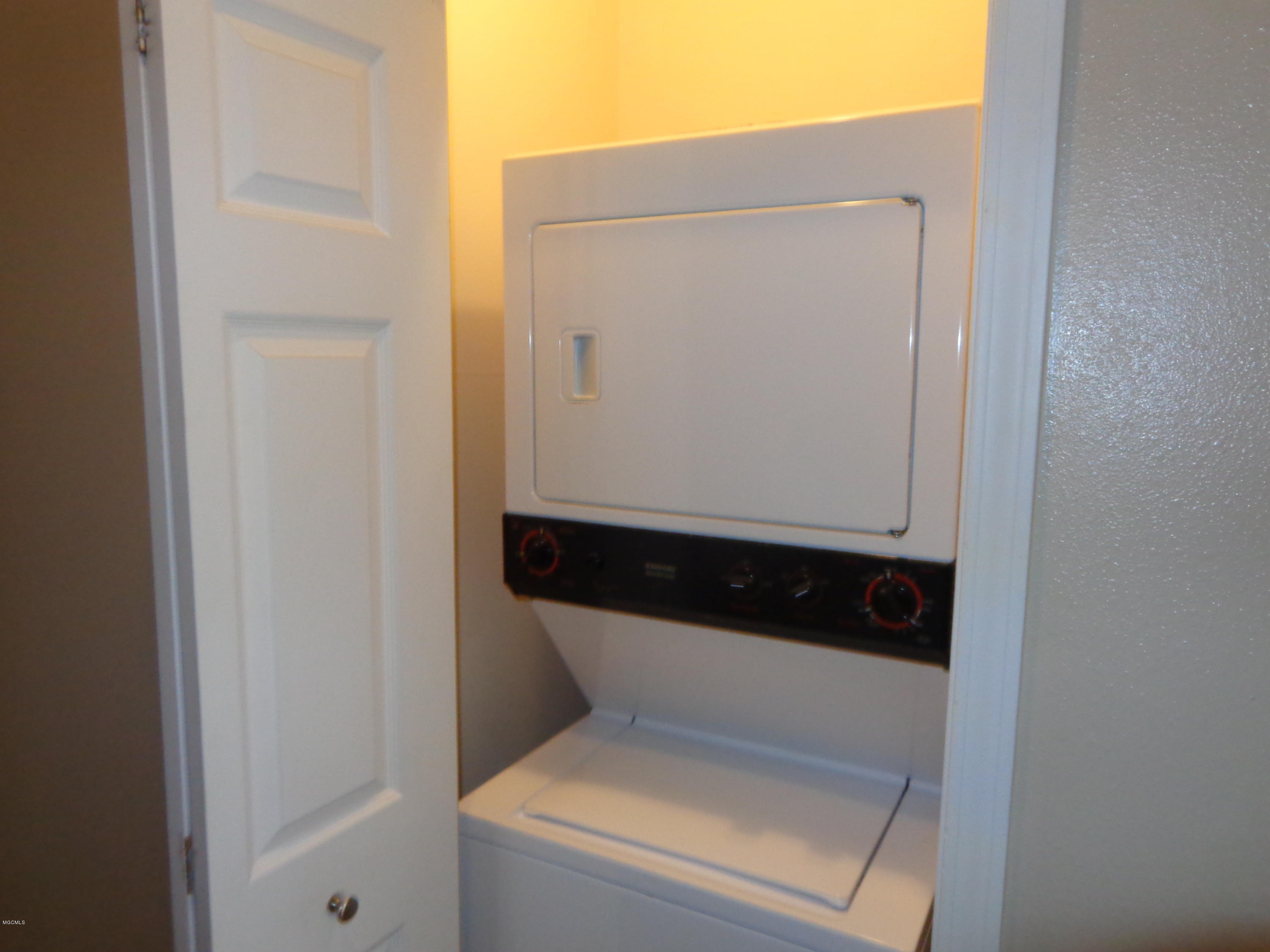 1041 Township Road Gulfport, MS 39507 - Photo 29 of 36 037