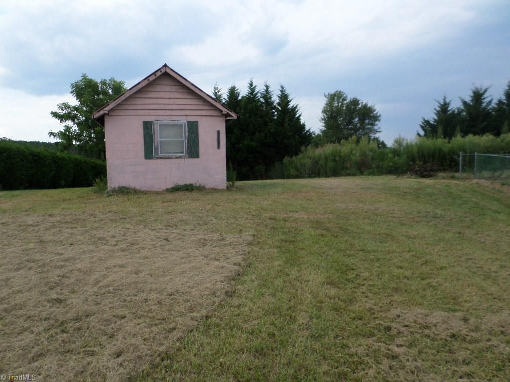 1040 Hamlin Ford Road Dobson, NC 27017 - Photo 13 of 14 Gallery Image 13