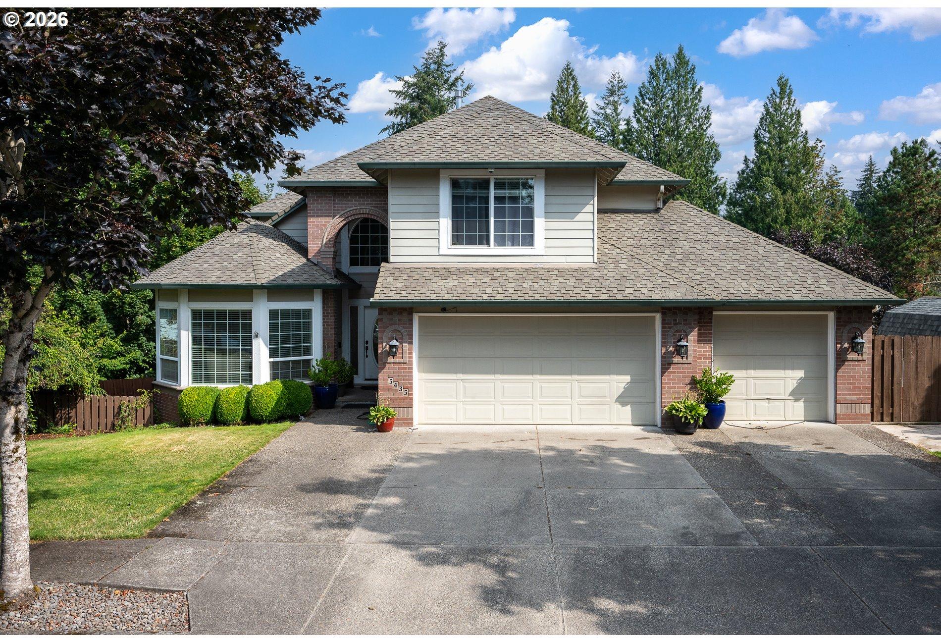5435 Southeast Old Woods Loop Gresham, OR 97080 - Photo 1 of 48 Gallery Image 1