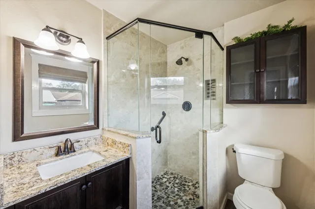 $2,250 | 1807 Parkcrest Street, Alvin, TX 77511