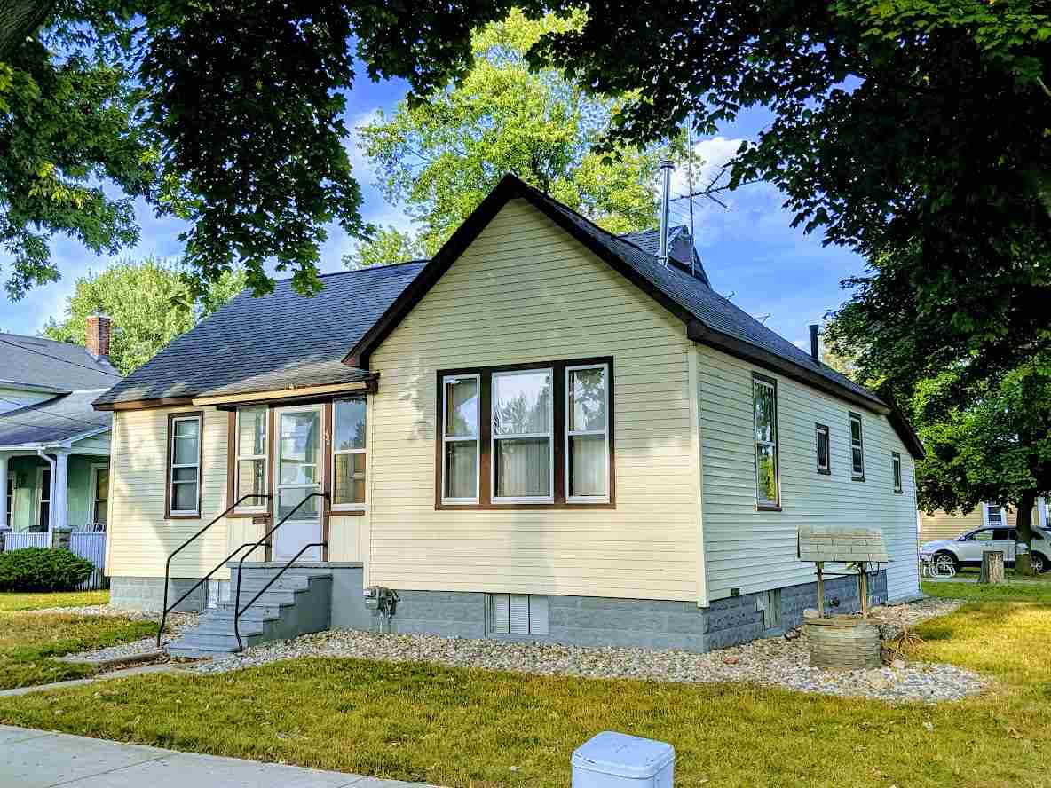 423 Ingraham Street Bay City, MI 48708 - Photo 1 of 22