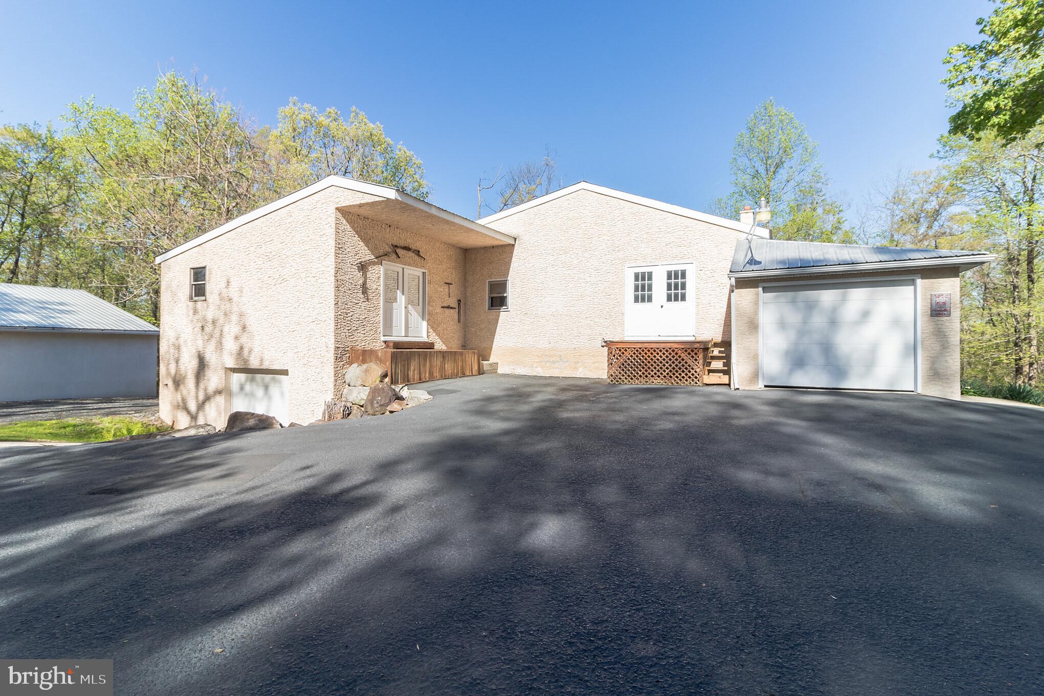 47 Cepp Road Perkiomenville, PA 18074 - Photo 23 of 40 middle of driveway