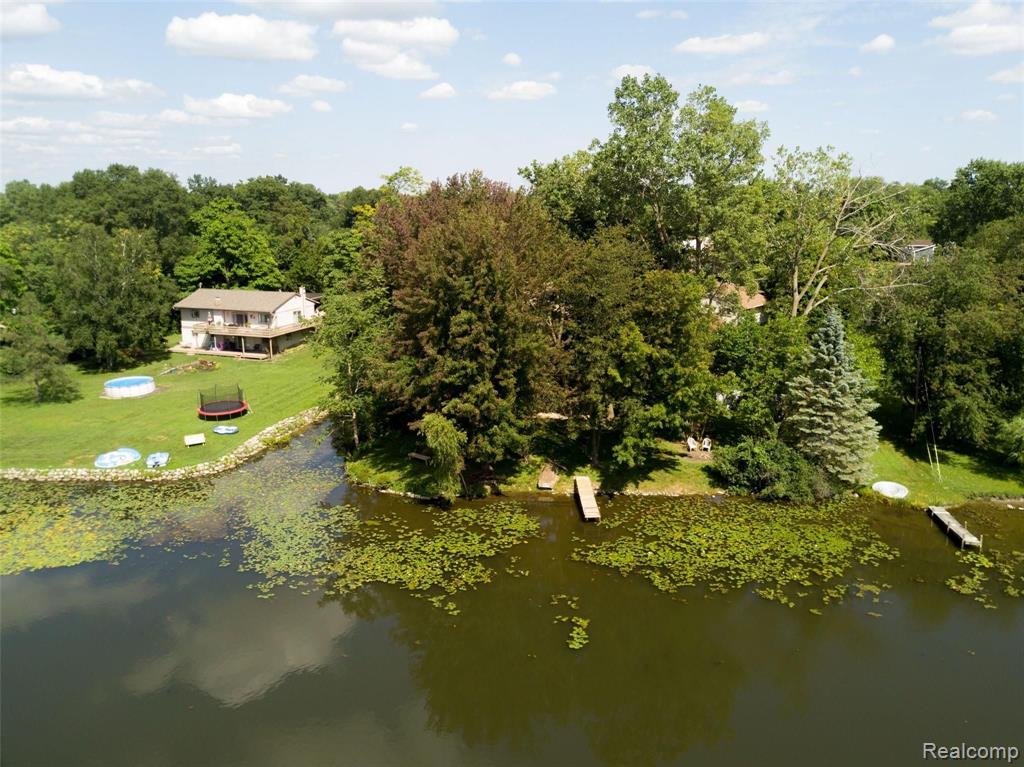 6161 Gordon Road Waterford, MI 48327 - Photo 48 of 53