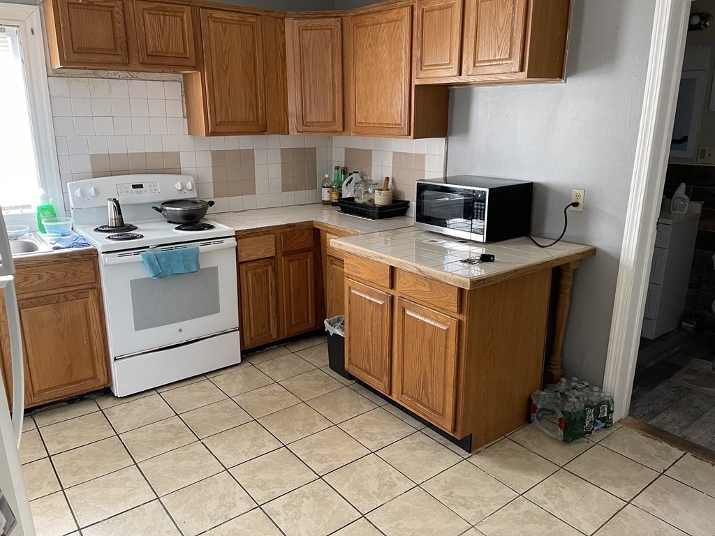 44 Appleton Street Brockton, MA 02301 - Photo 5 of 5