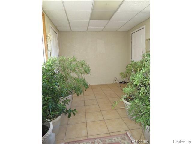 26751 Ford Road Dearborn Heights, MI 48127 - Photo 37 of 45 Mudroom 2.jpg