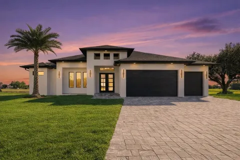 $689,000 | 17 Long Meadow Road, Rotonda West, FL 33947