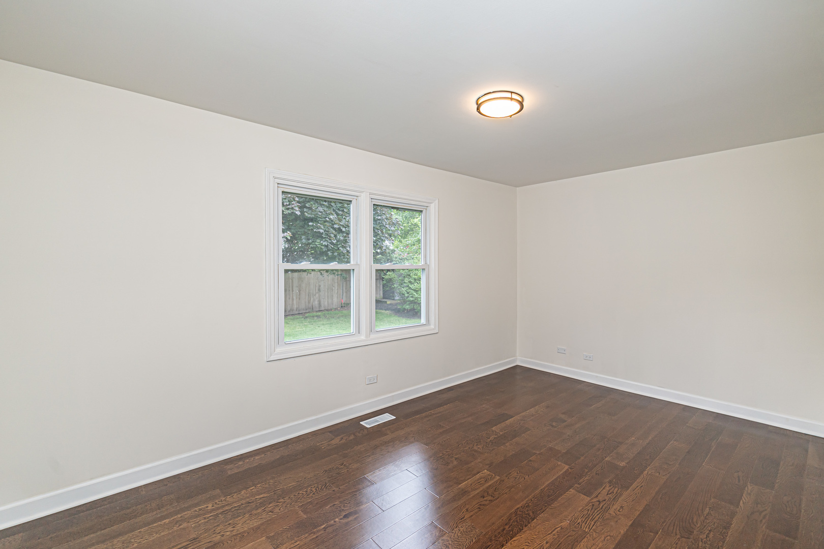 1412 Willcrest Road Naperville, IL 60540 - Photo 11 of 20