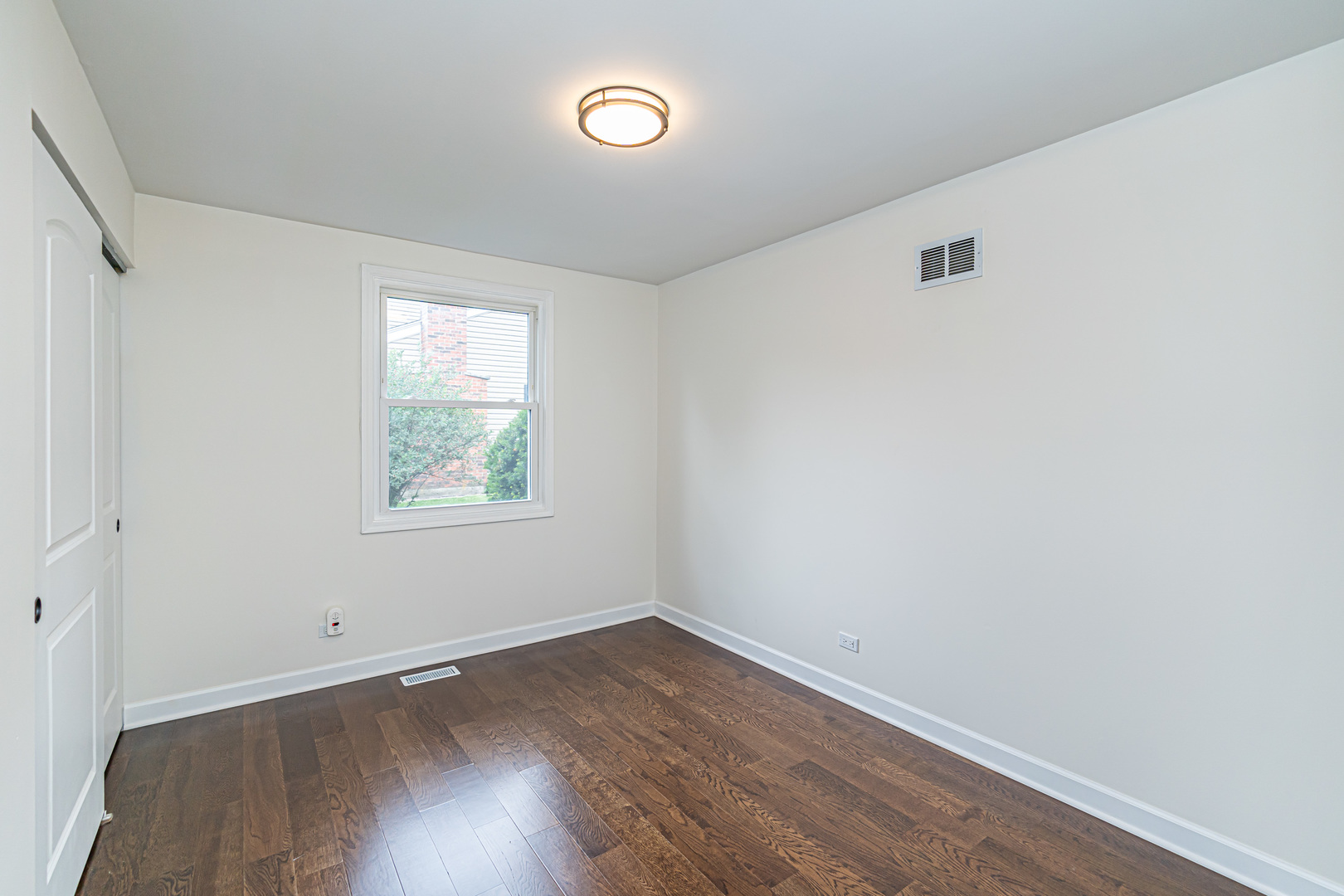 1412 Willcrest Road Naperville, IL 60540 - Photo 12 of 20