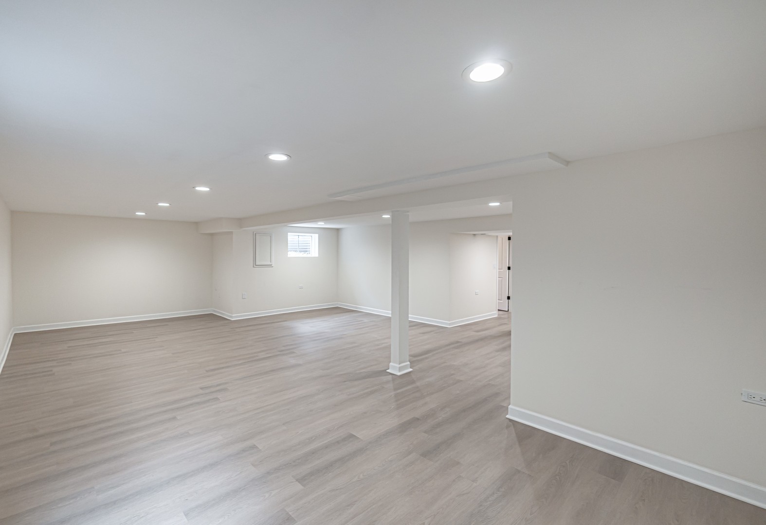 1412 Willcrest Road Naperville, IL 60540 - Photo 14 of 20