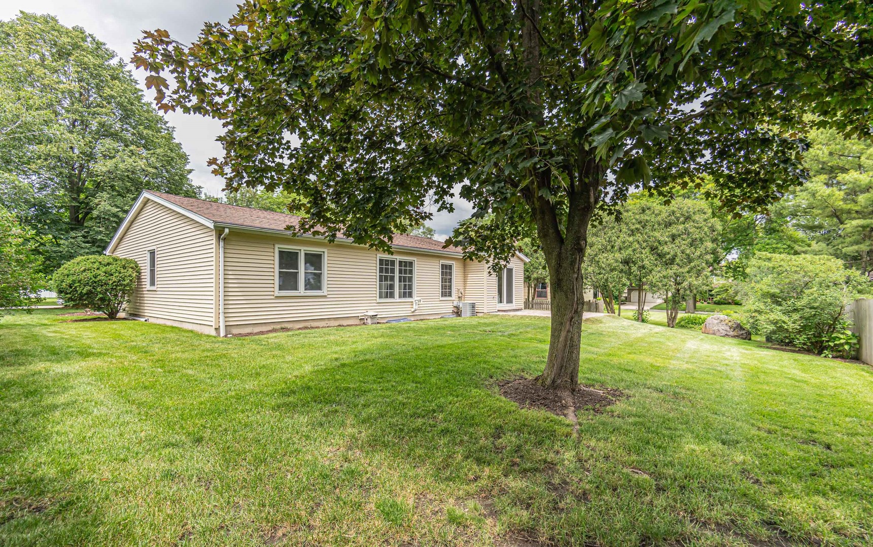 1412 Willcrest Road Naperville, IL 60540 - Photo 19 of 20