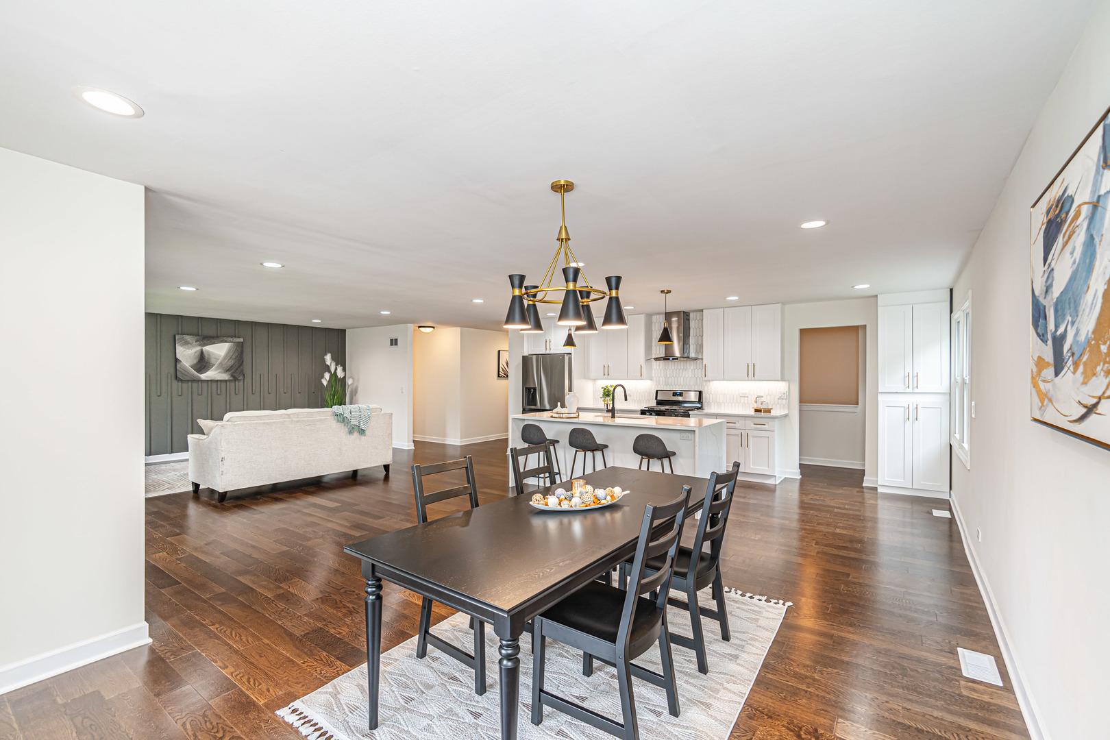 1412 Willcrest Road Naperville, IL 60540 - Photo 7 of 20