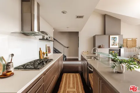 $1,550,000 | 1250 North Harper Avenue, Unit PH421, Los Angeles, CA 90046