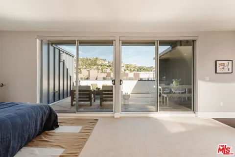 $1,550,000 | 1250 North Harper Avenue, Unit PH421, Los Angeles, CA 90046